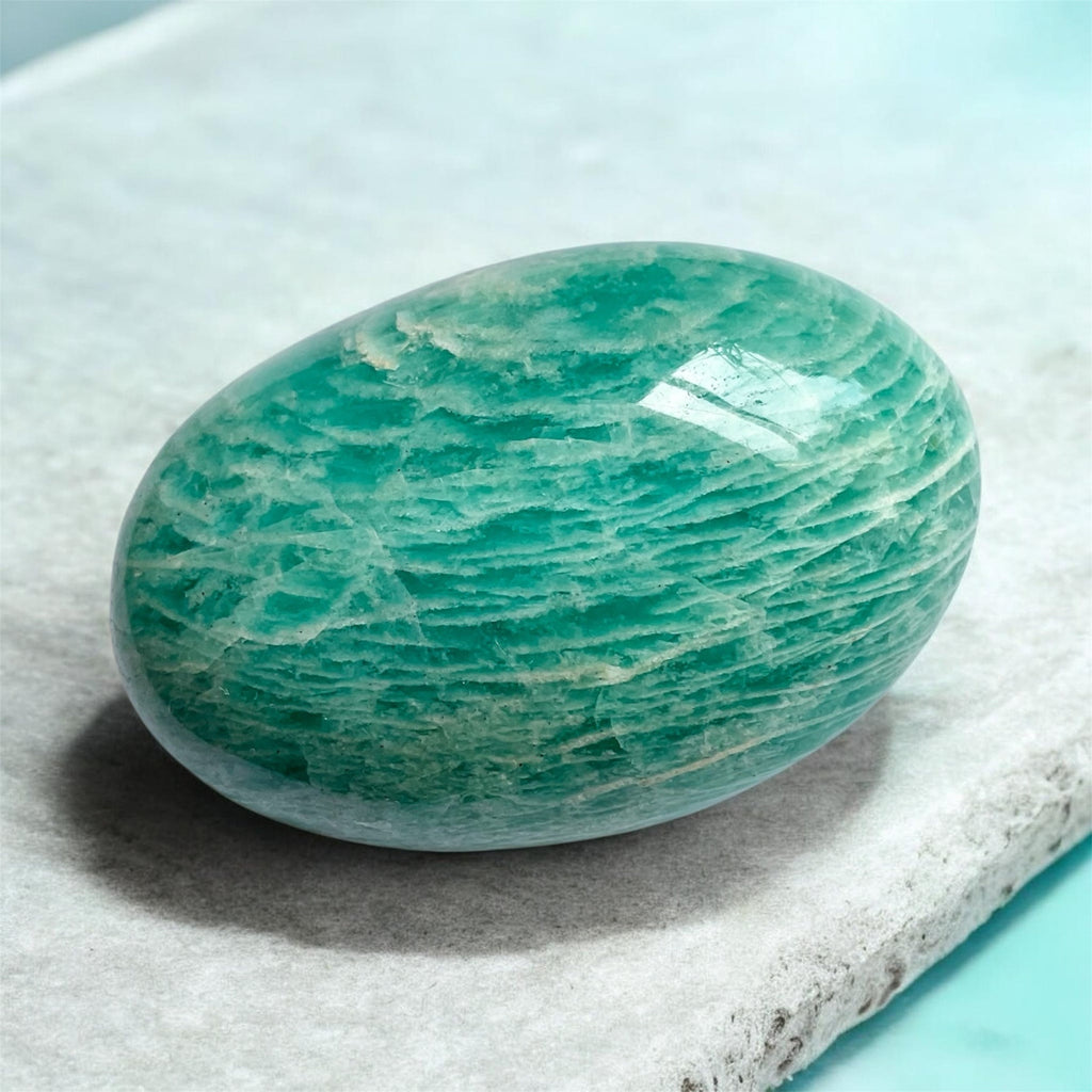 🌊 Amazonite Palm Stone (189g)