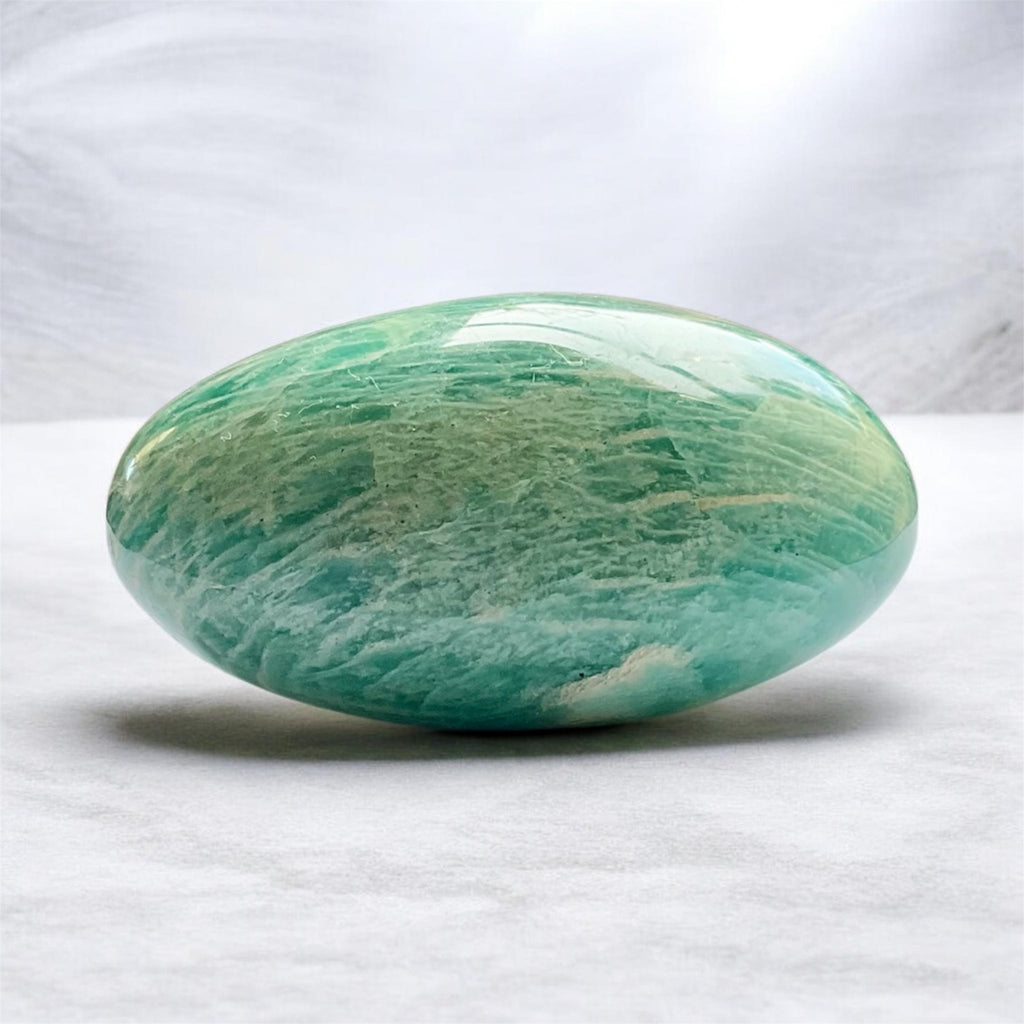 🌊 Amazonite Palm Stone (189g)