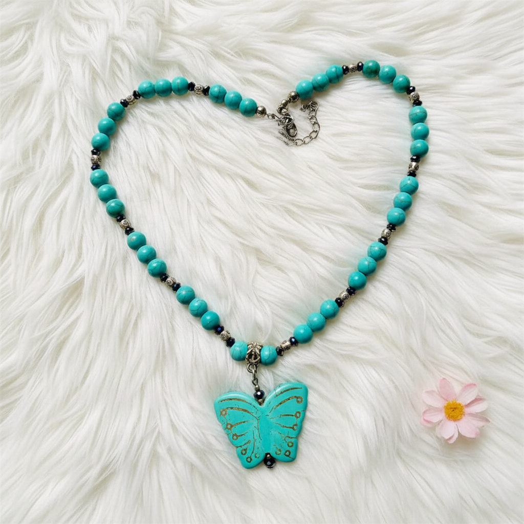 💙 Butterfly Pendant Necklace